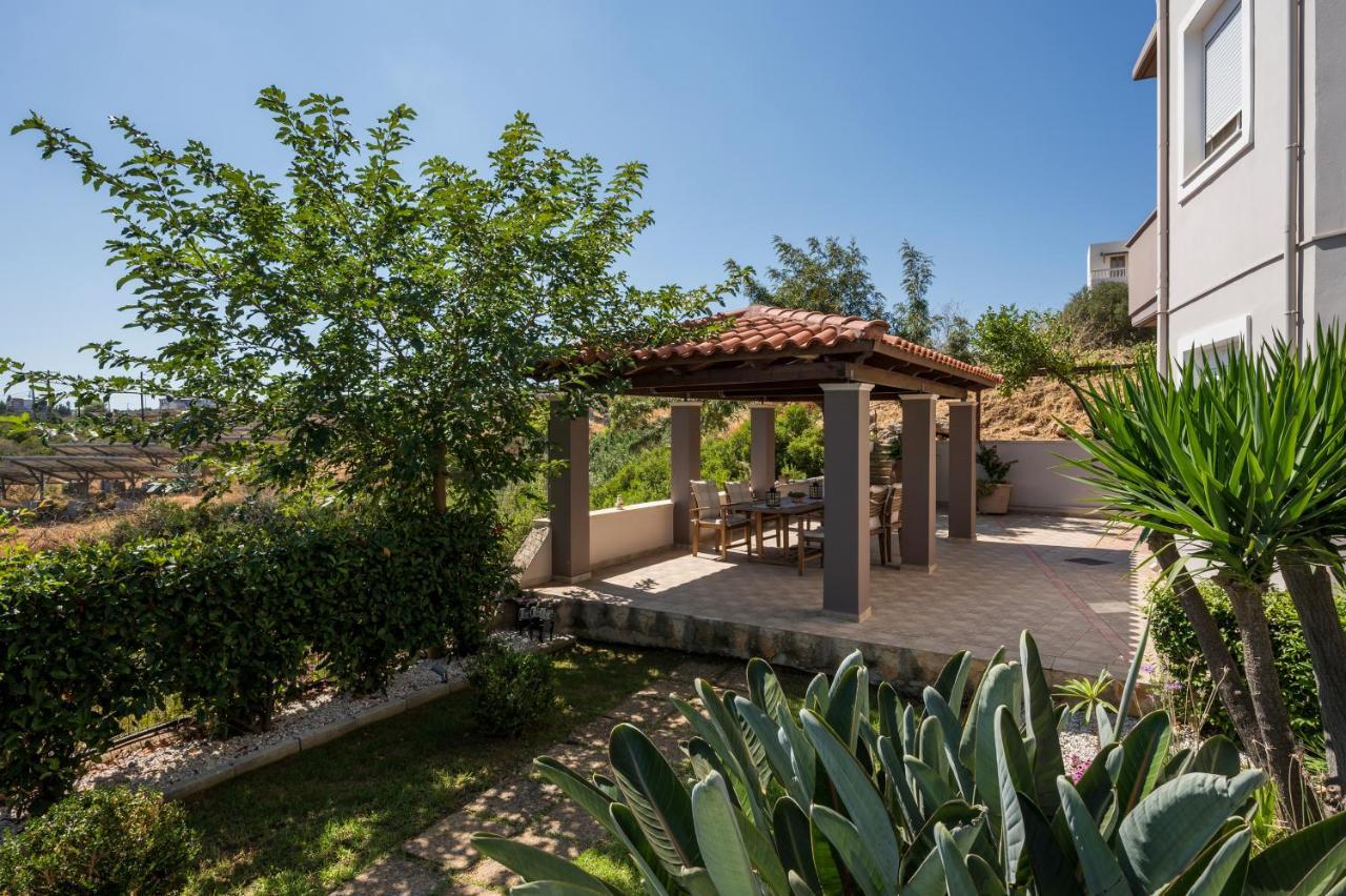Tholos Apartments Ханья Экстерьер фото